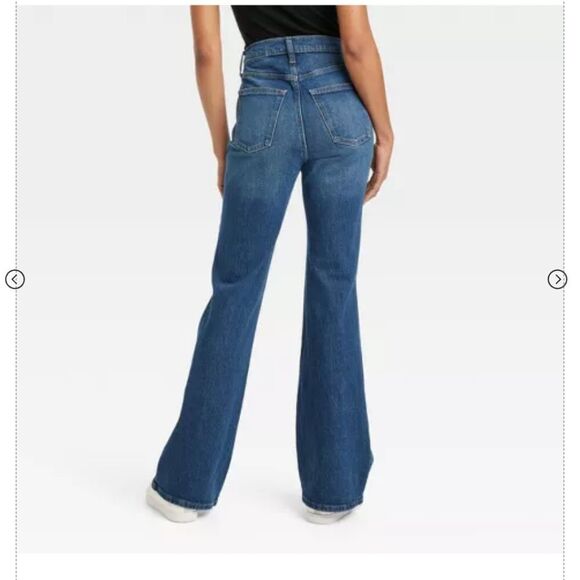 🆕👖High-Rise Flare Jeans - Universal Thread - Picture 3 of 6